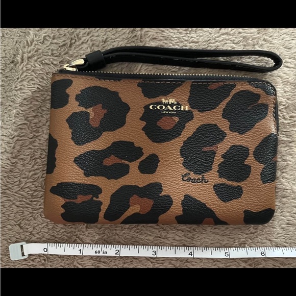Coach Tan Cheetah Print Wristlet - Picture 1 of 3
